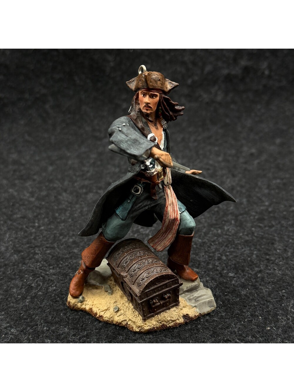 Hallmark Keepsake 2007 Pirates Of The Caribbean Captain Jack Sparrow Ornament